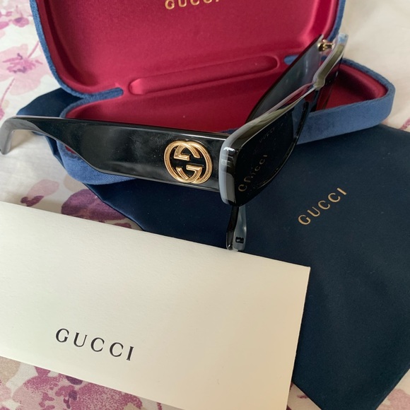 Gucci Sunglasses - Picture 1 of 16